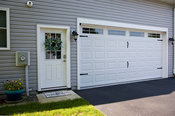 24/7 Emergency Garage Door Panel Replacement experts in Gulfport, MS